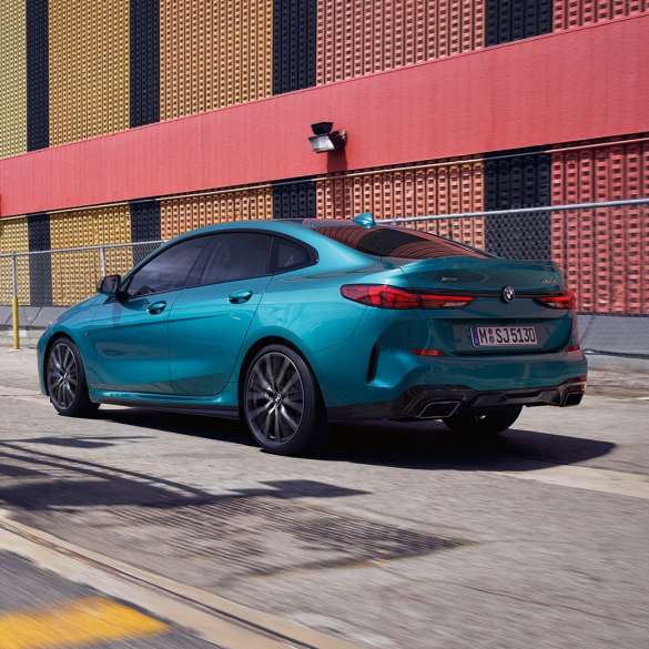 Video BMW 2 Series Gran Coupé Video BMW 2 Series Gran Coupé F44 Snapper Rocks Blue metallic exterior