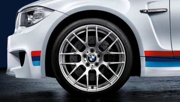 BMW 3 Series Sedan, M Performance light alloy wheels. Close-up view of the BMW 3 Series Sedan with focus on the BMW M Performance light alloy wheels 405 M.