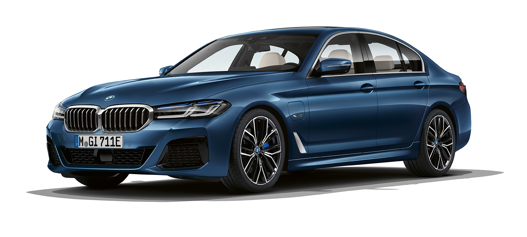 BMW 5 Series Sedan G30 standing BMW 5 Series Sedan G30 Facelift 2020 three-quarter front view standing