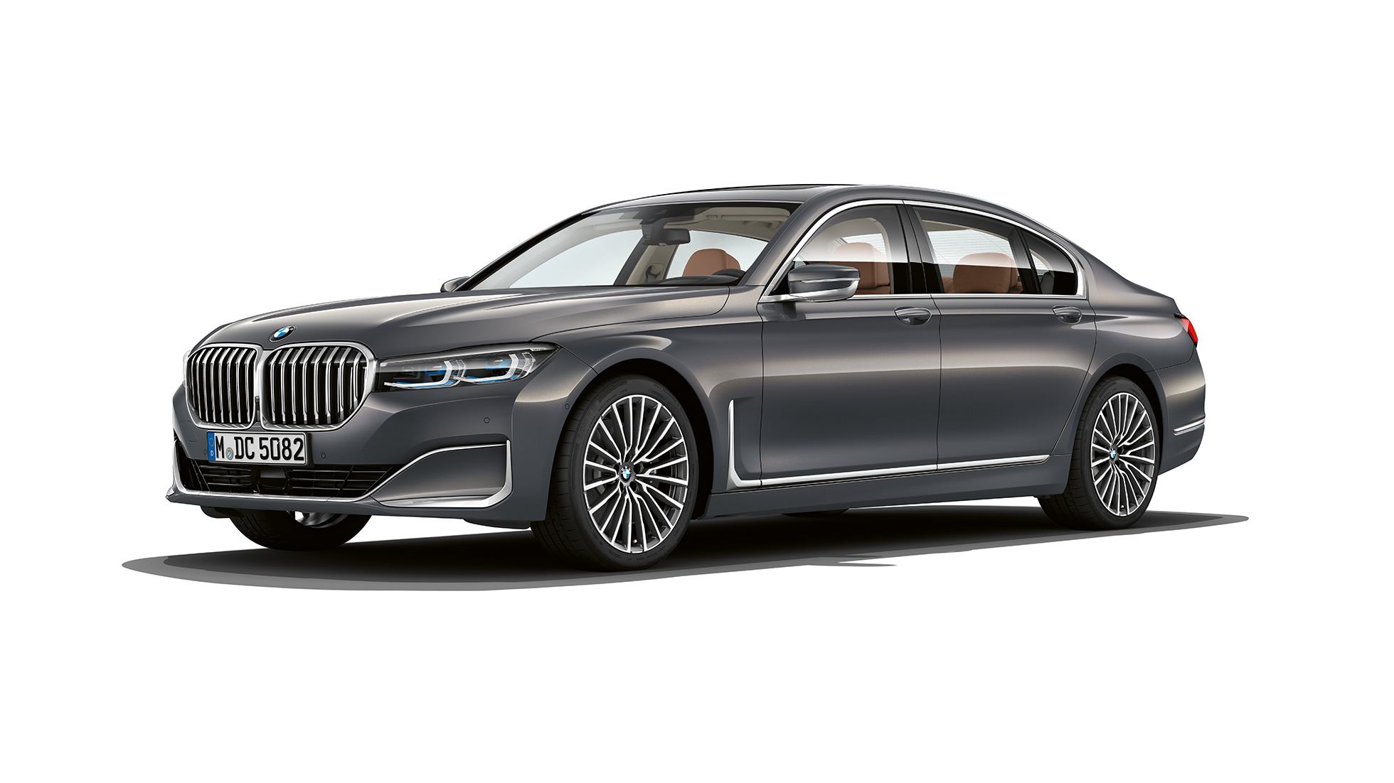 BMW 7 Series Sedan with Exterior Design Pure Excellence, three-quarter front view Grey BMW 7 Series Sedan with Exterior Design Pure Excellence in three-quarter front view