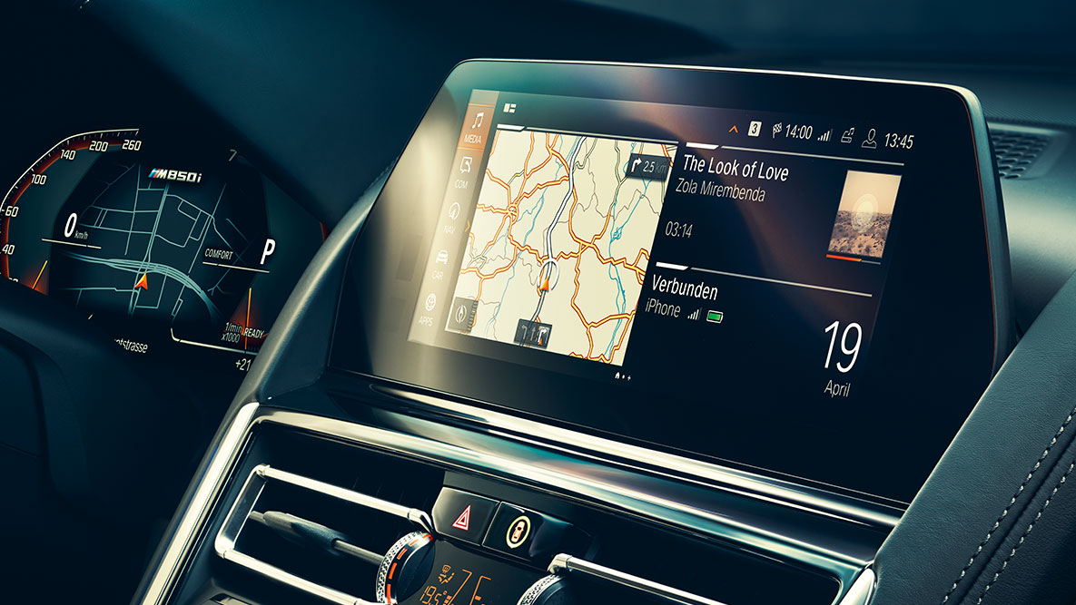 BMW 8 Series Coupé, BMW Live Cockit Professional. Interior of the BMW 8 Series Coupé with Control Display and BMW Live Cockpit Professional.