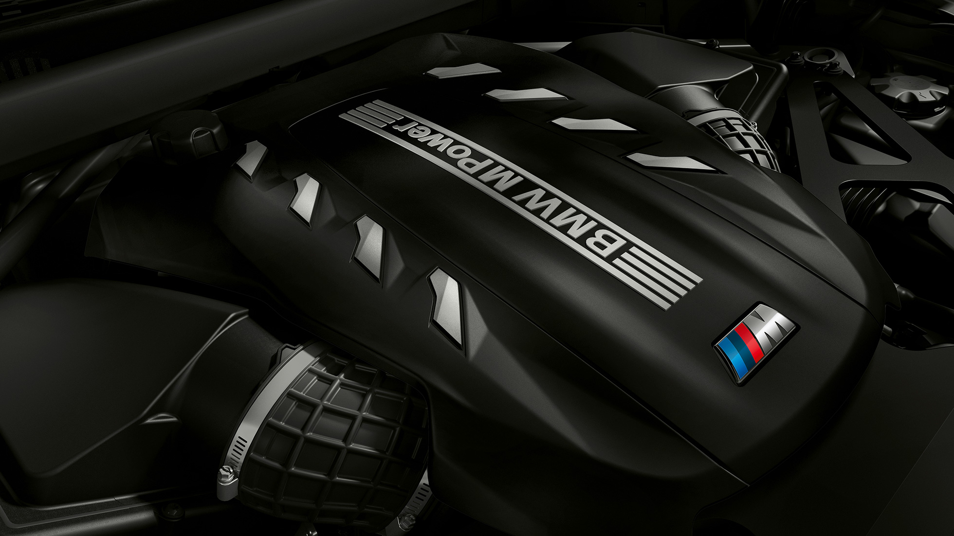High-performance M TwinPower Turbo 8-cylinder petrol engine BMW X5 M Competition High-performance M TwinPower Turbo 8-cylinder petrol engine BMW X5 M Competition F95 close-up
