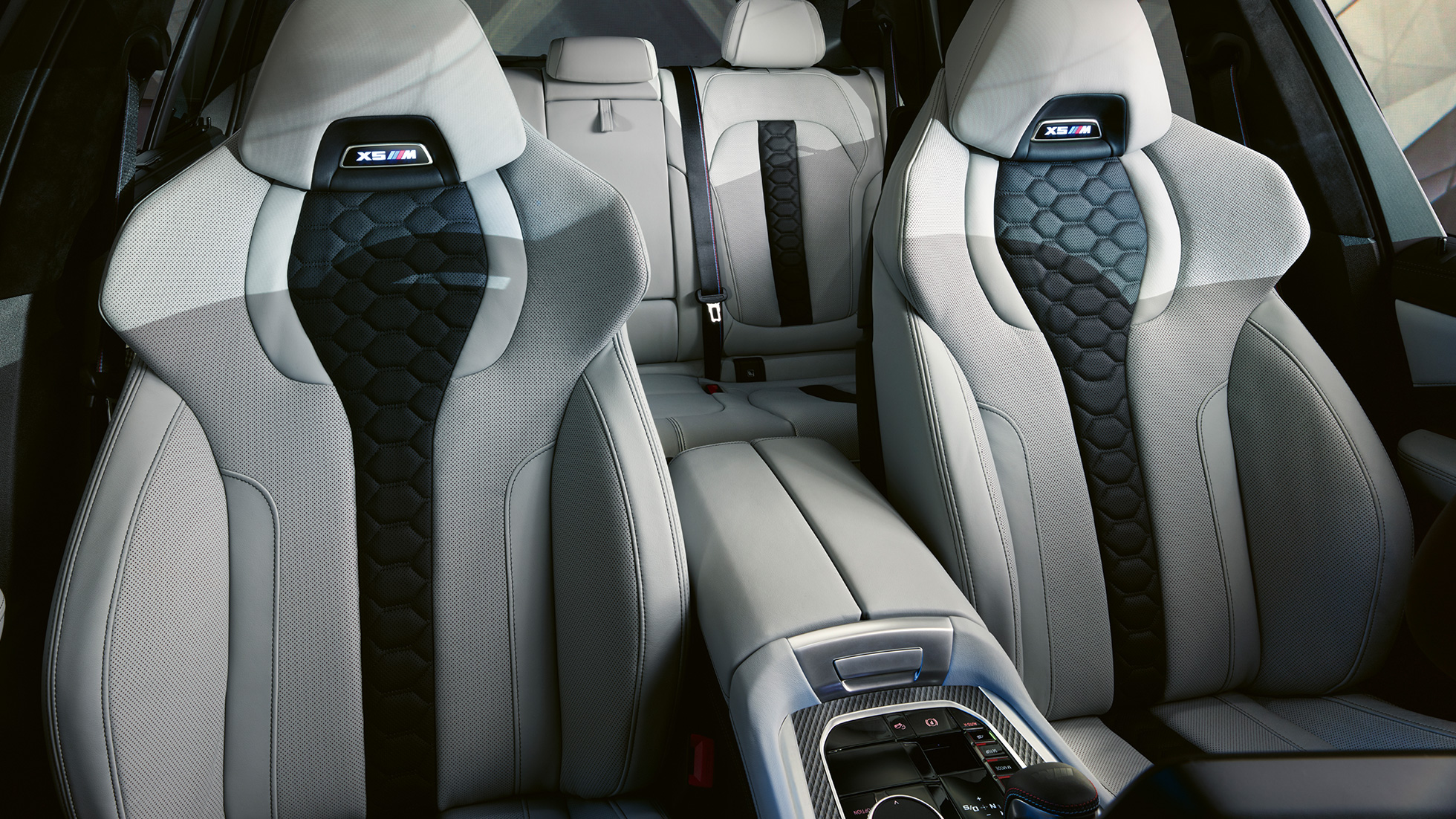 BMW X5 M Automobiles Discover Highlights