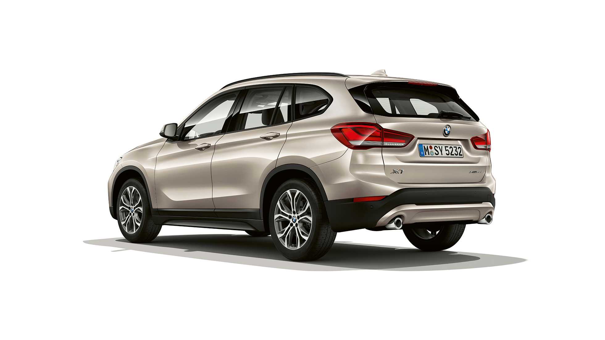 BMW X1, Model Advantage, three-quarter rear view BMW X1, Model Advantage, three-quarter front view studio shot