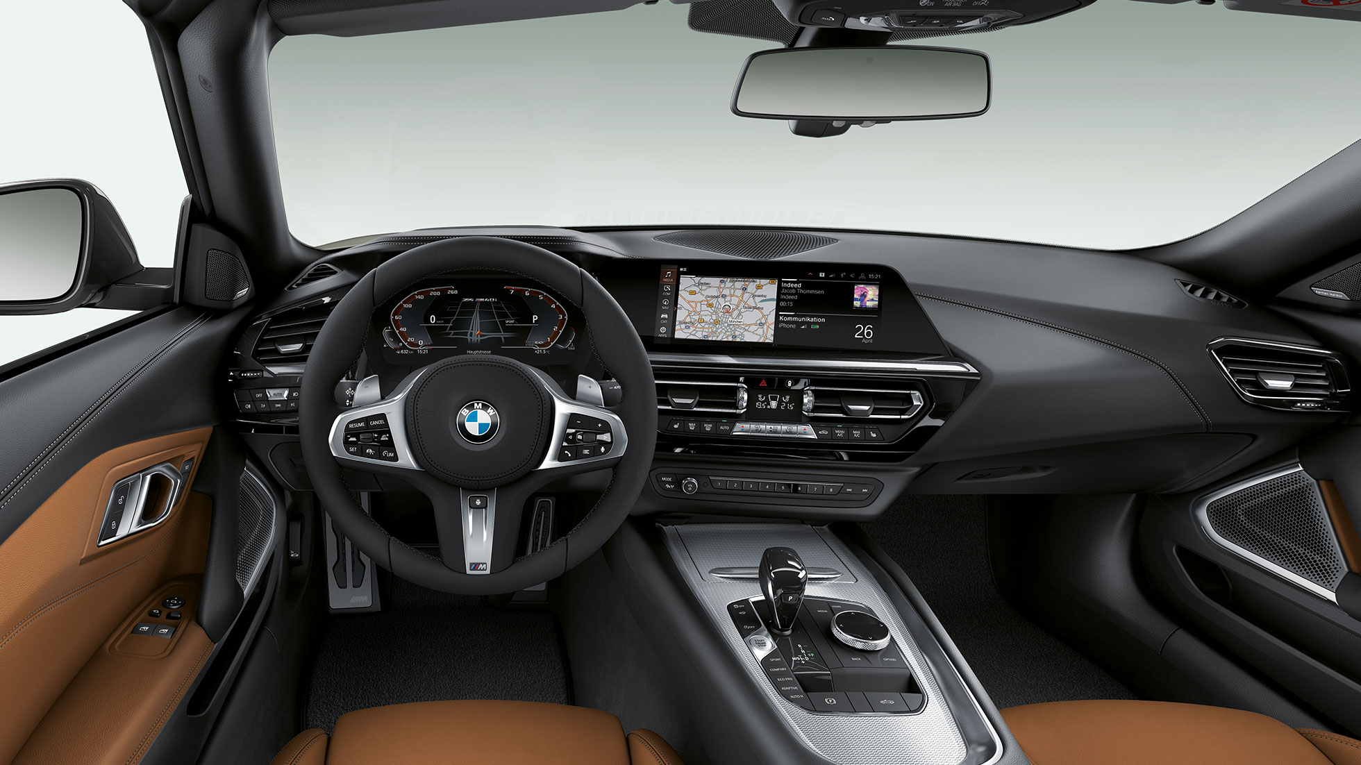 BMW Z4 Roadster M40i BMW Z4 Roadster M40i, steering wheel and driver’s place