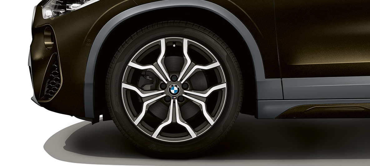M SPORT X PACKAGE. M SPORT X PACKAGE.
