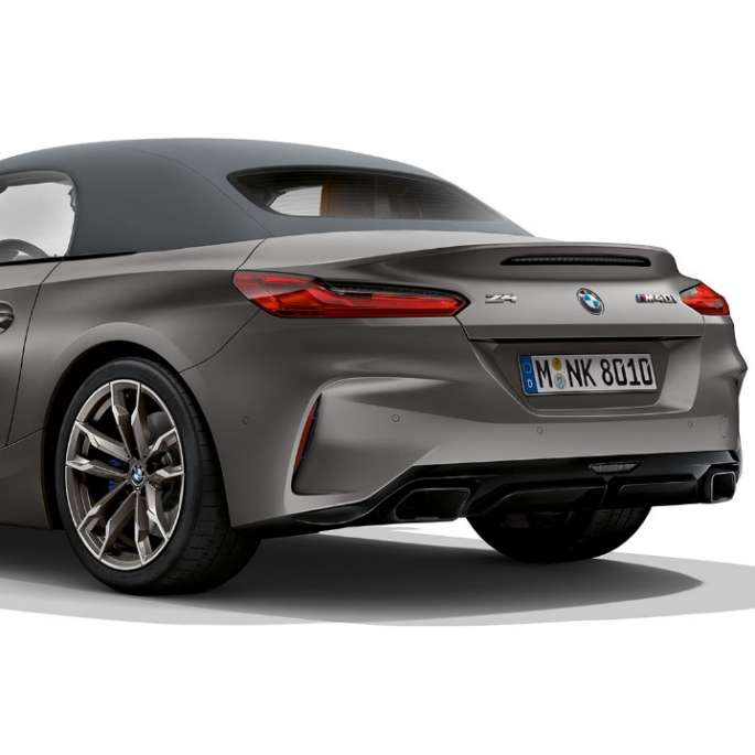 BMW Z4 Roadster M40i, three quarter rear shot
